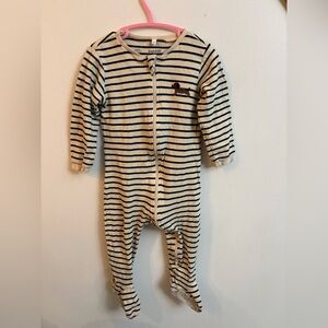 4/30$ Pekkle striped dogs print pajamas 18 months